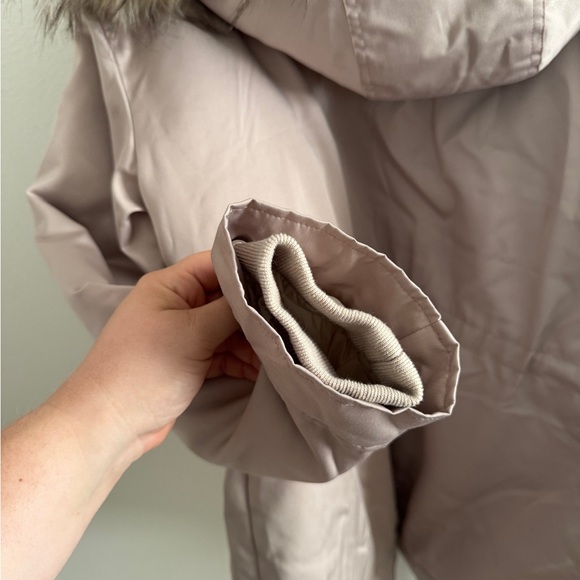 Hollister Tan Ski Jacket with Faux Fur Hood - Picture 3 of 7